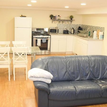 טורונטו Richview Gardens Apartment מראה חיצוני תמונה
